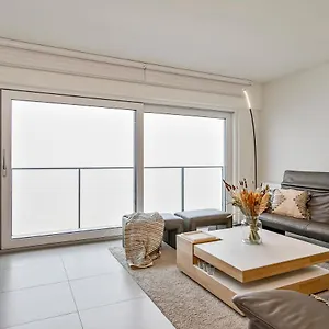  Appartement Beautifully Finished, Luxurious Flat In A Classy On The Dike Of Middelkerke, With Breathtaking Sea View België